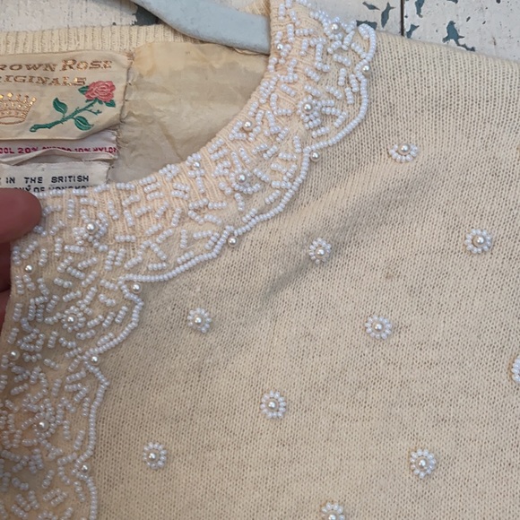 True vintage cardigan with faux pearl detailing szSM - Picture 5 of 9